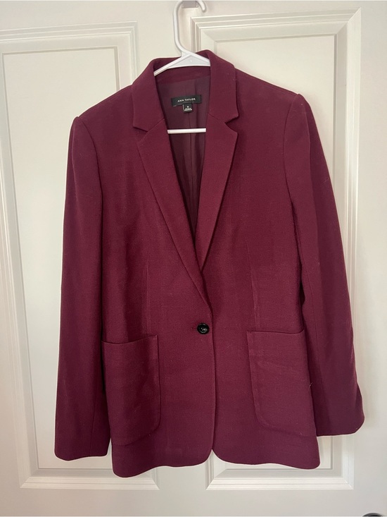 Ann Taylor Jackets & Blazers - Ann Taylor Maroon Single-Button Notched Blazer